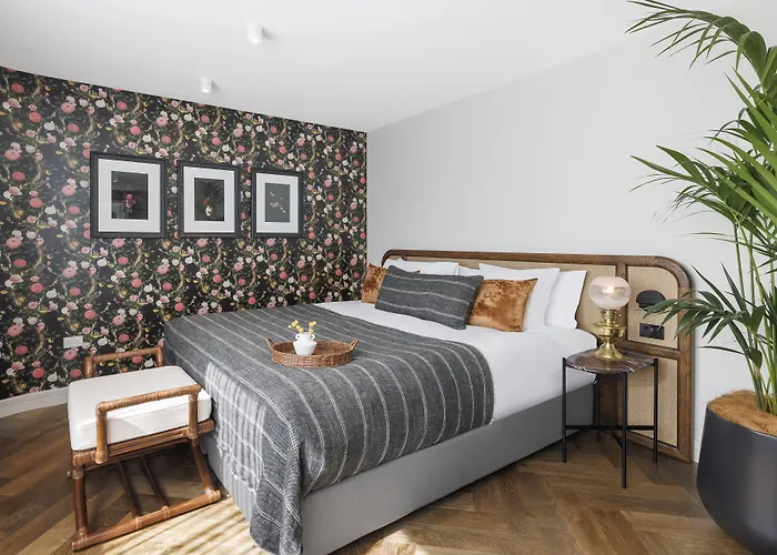 202 Elizabeth Hotel Sydney